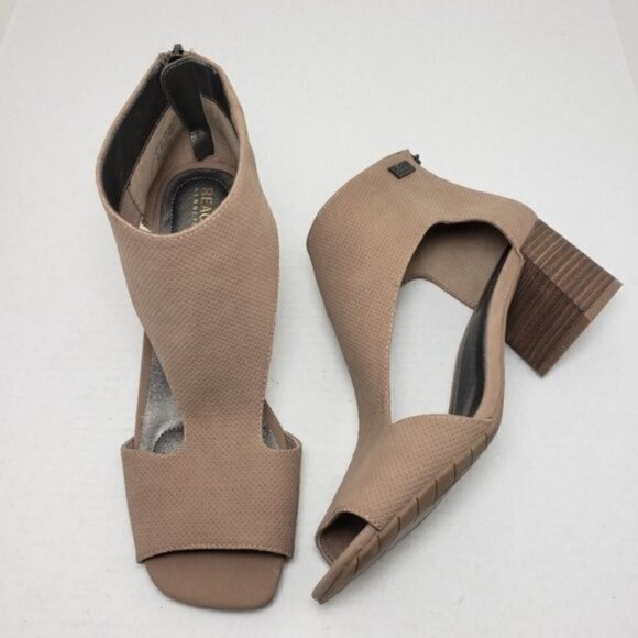 Kenneth Cole Ortholite Tan Peep Toe Zip Sandals - Picture 2 of 12